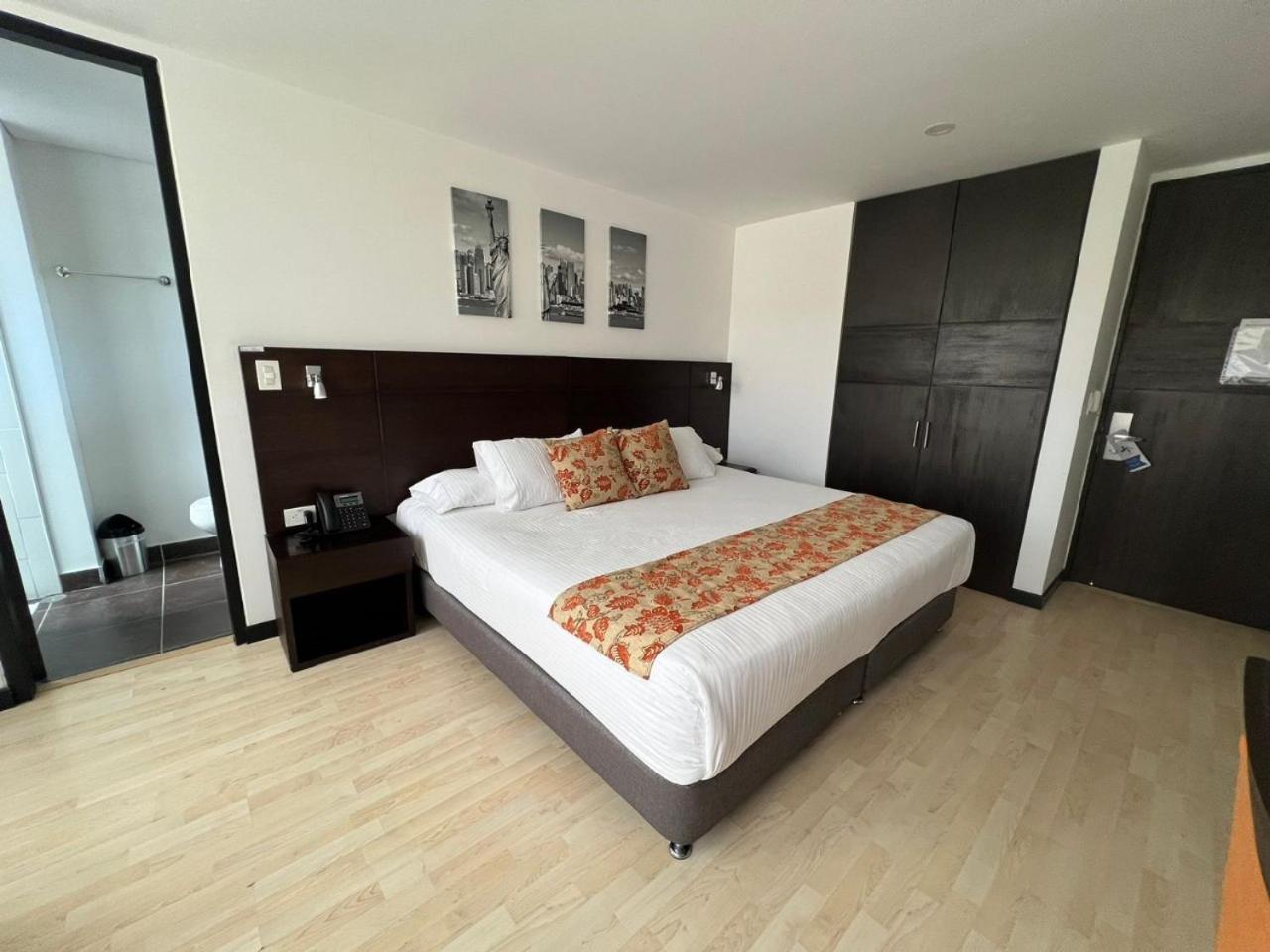Hotel H53 Sogamoso Bagian luar foto