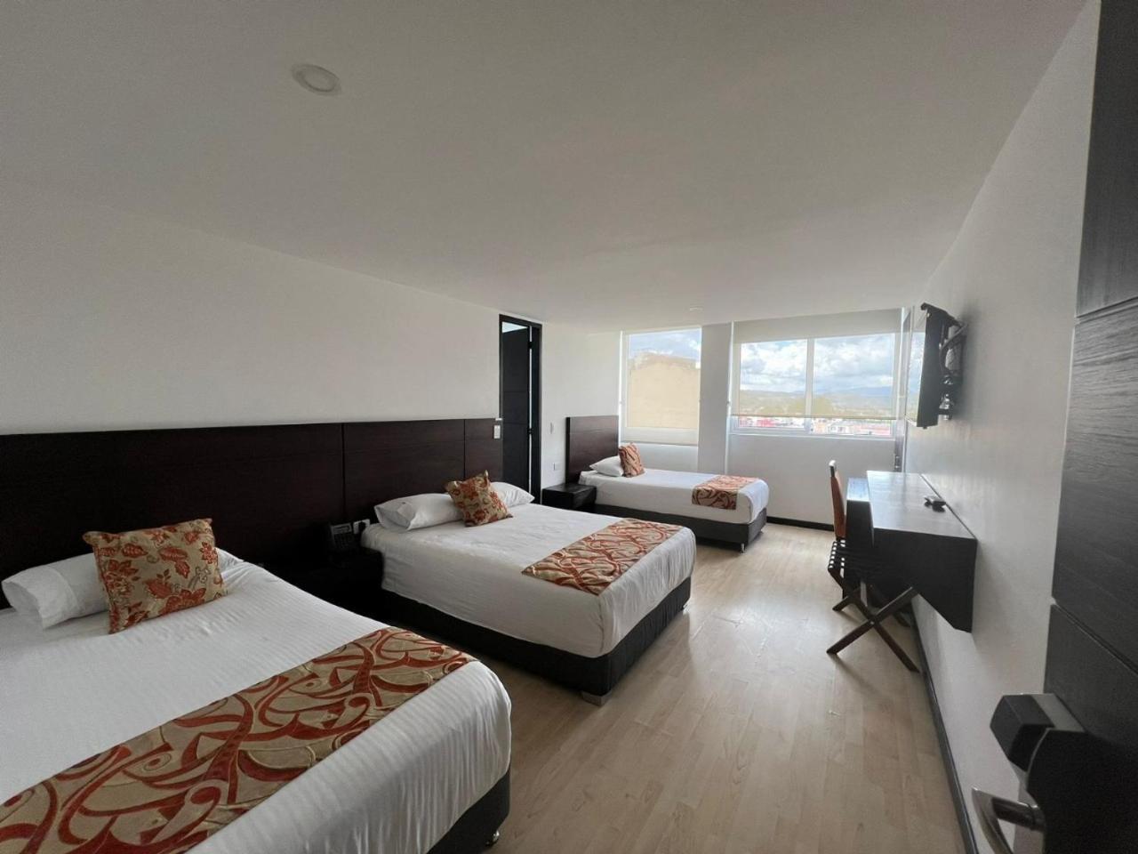 Hotel H53 Sogamoso Bagian luar foto