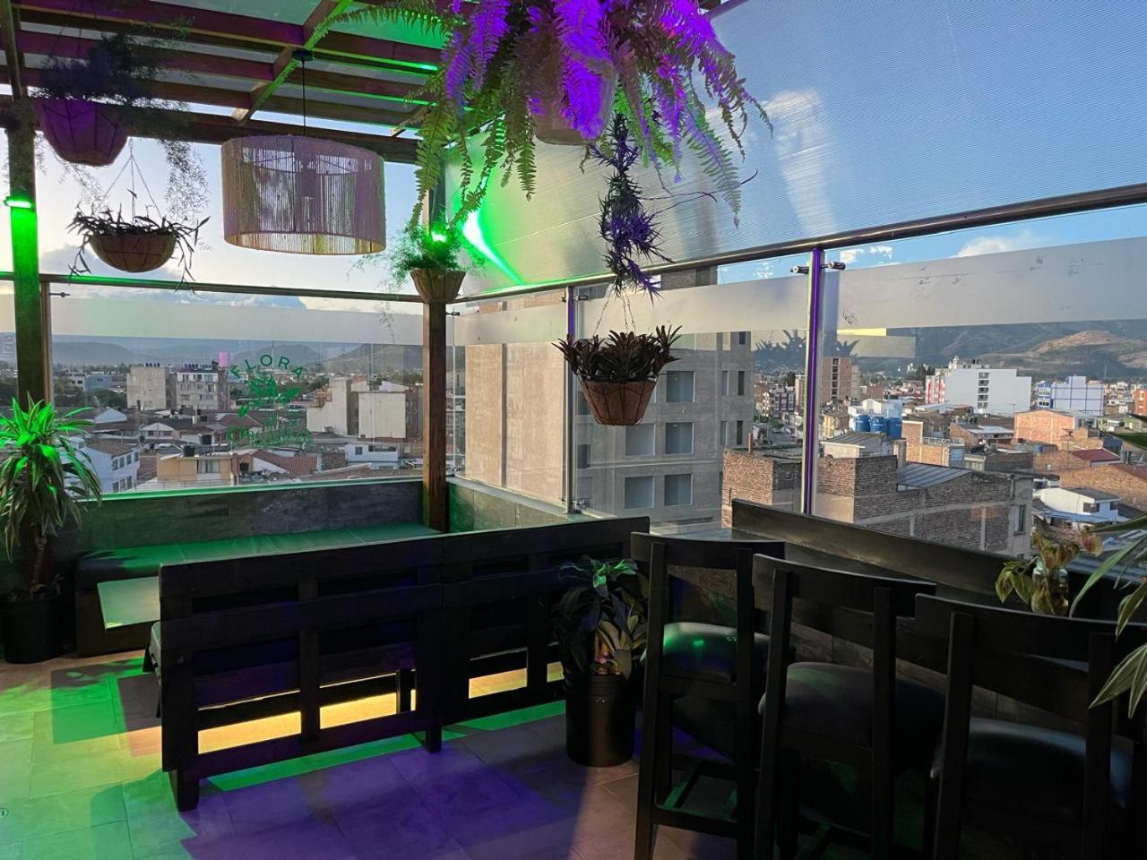 Hotel H53 Sogamoso Bagian luar foto